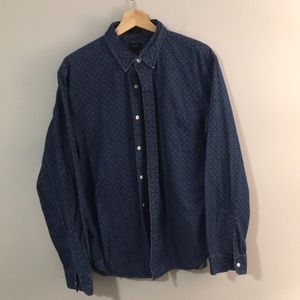 J Crew Casual men’s button up shirt